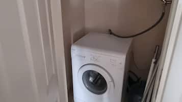Apartment, Balcony, Beach View | Bathroom | Shower, towels, soap, shampoo