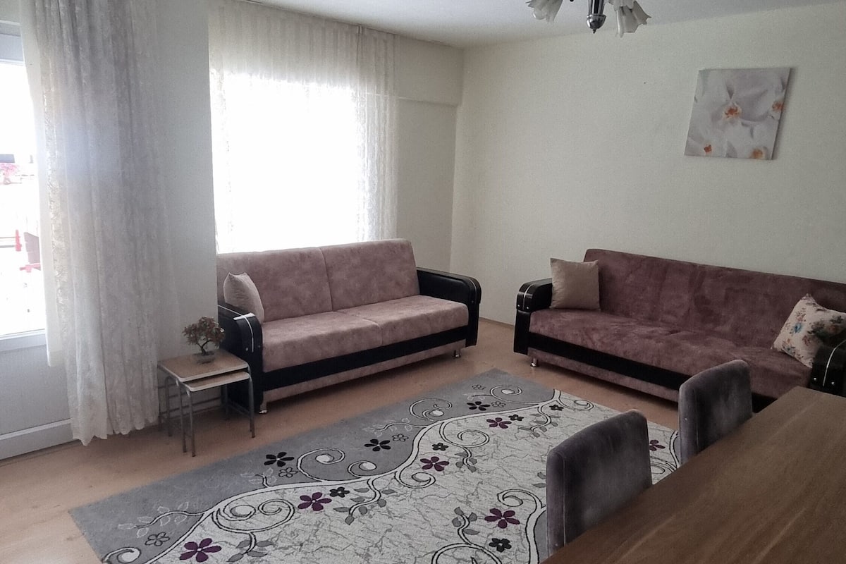 Apartment, Mehrere Betten, Balkon, Strandblick | Wohnbereich