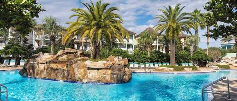 Kolam renang terbuka