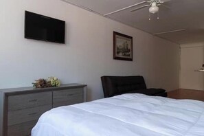 1 soverom, strykejern/-brett, wi-fi og sengetøy