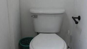 Handtücher, Seife, Toilettenpapier