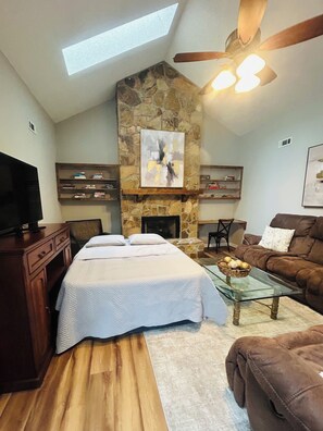 2 chambres, fer et planche à repasser, Wi-Fi, draps fournis