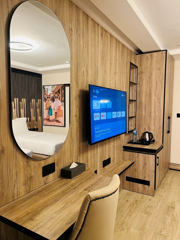 Family Twin Room | Free WiFi - The Westbury Inn Hotels and Apartments (Abuja)