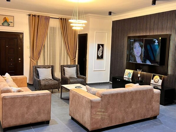 Luxury Apartment | Living area - Ace Apartment (Lagos)