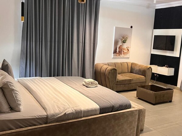Departamento de lujo | Escritorio, espacio para trabajar con laptop y wifi gratis