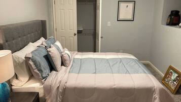 2 bedrooms, iron/ironing board, free WiFi, bed sheets