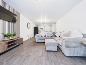 บริเวณนั่งเล่น