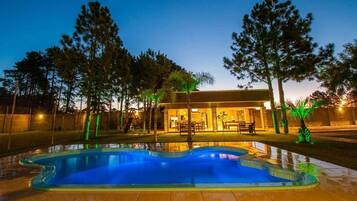 Piscina externa