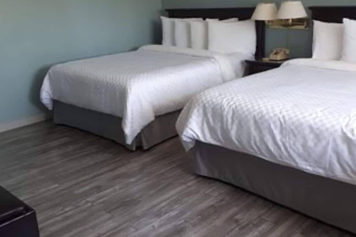 Classic Double Room, 2 Queen Beds, Balcony