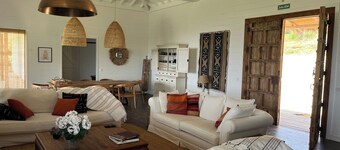 La Hoya Lodge - Tranquil Retreat in Malaga