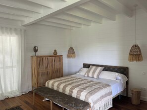 4 bedrooms, iron/ironing board, free WiFi, bed sheets - La Hoya Lodge - Tranquil Retreat in Malaga (Gaucin)