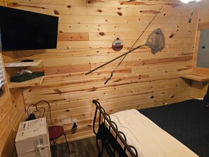 5 makuuhuonetta, vauvan matkasänky, ilmainen Wi-Fi, vuodevaatteet
