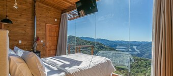 Charmosa cabana na serra cjacuzzi VST014