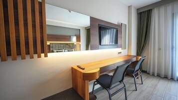 Postazione laptop, insonorizzazione, Wi-Fi gratuito