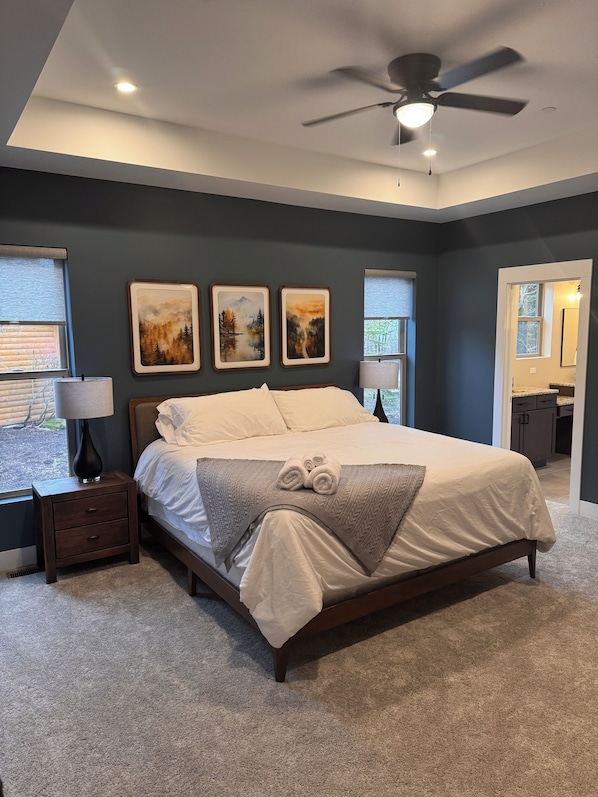 5 bedrooms, desk, iron/ironing board, free WiFi
