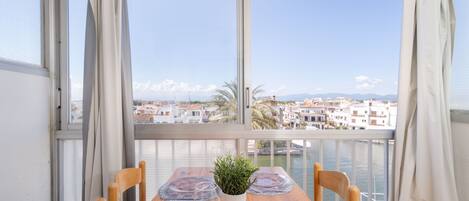 อพาร์ทเมนท์ | ร้านอาหาร