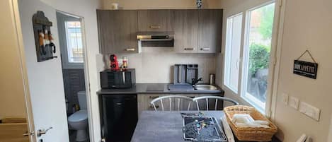 Mikrobølgeovn og kokeplater