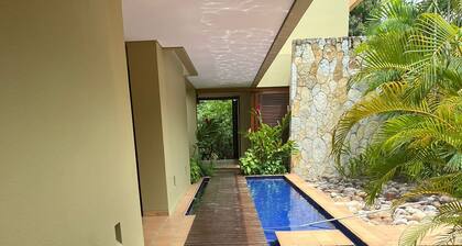 Yeguas W37 by Wynwood House