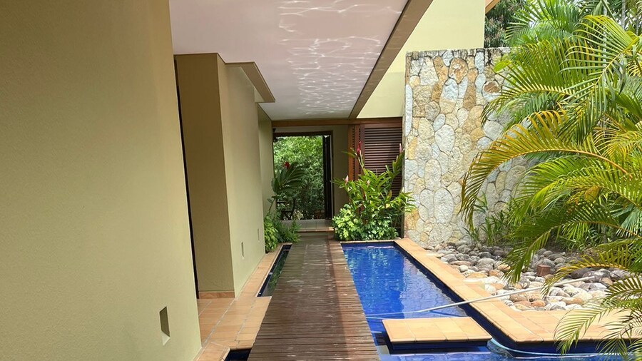 Yeguas W37 by Wynwood House