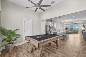 House, Multiple Beds, Pool Access (Cabana Cove Retreat Unit C) | Interior