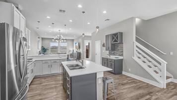 House, Multiple Beds, Pool Access (Cabana Cove Retreat Unit C) | Private kitchen | Fridge, microwave, oven, stovetop