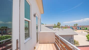 House, Multiple Beds, Pool Access (Cabana Cove Retreat Unit C) | Balcony