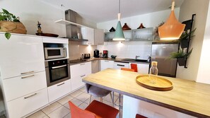 Fridge, microwave, oven, dishwasher