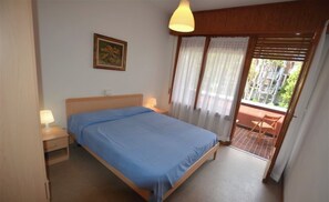 Apartment, 2 Bedrooms, Balcony, Garden View