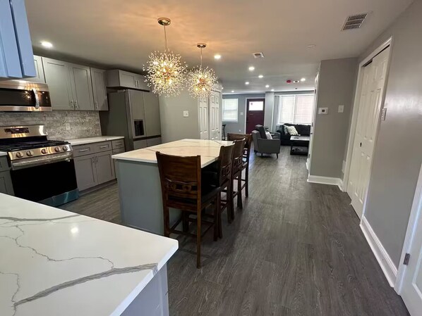 Private kitchen - Kingdom luxury (Darby)