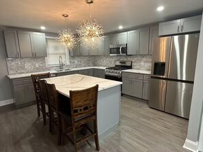 Private kitchen - Kingdom luxury (Darby)