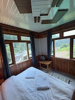 Deluxe Double Room, Mountain View | Free WiFi