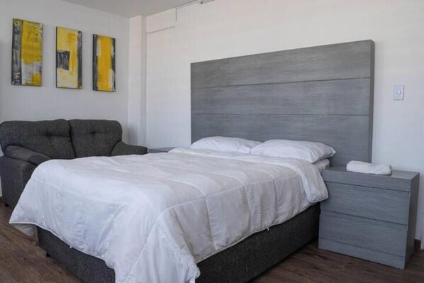 3 habitaciones, tabla de planchar con plancha y wifi 