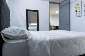 3 bedrooms, iron/ironing board, WiFi