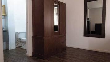 Handtücher, Seife, Toilettenpapier