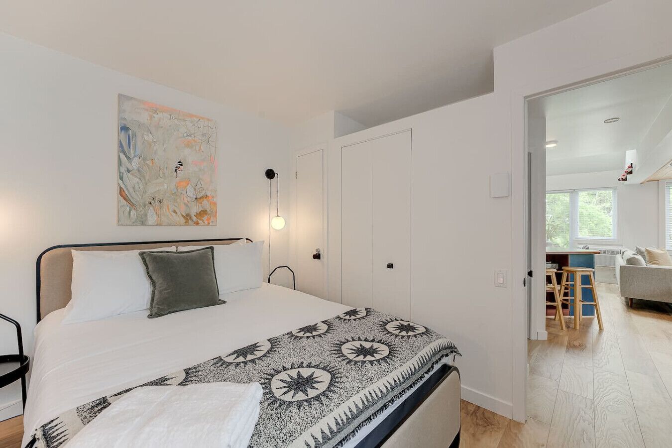 2 bedrooms, iron/ironing board, free WiFi, bed sheets