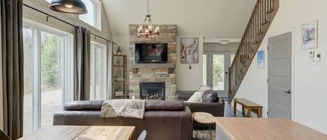 Smart TV y chimenea