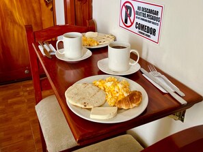 Free daily full breakfast  - HOTEL CAMINO NACIONAL SALENTO (Salento)