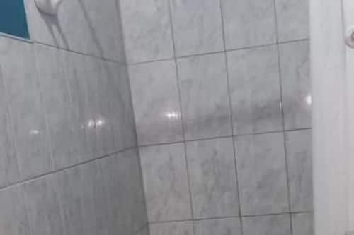 Family Room | Bathroom | Free toiletries, towels, soap, toilet paper