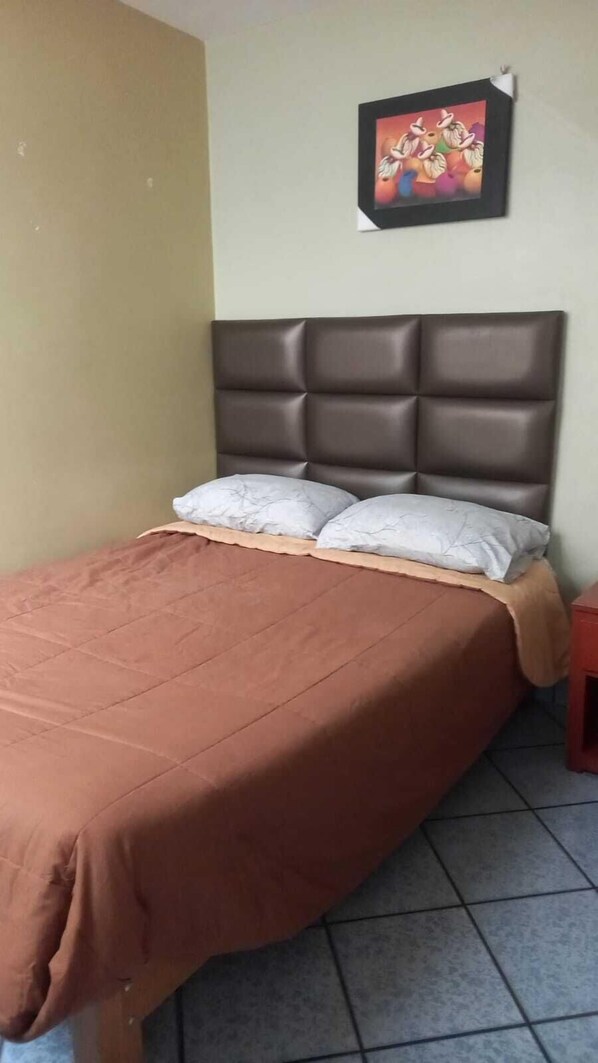 Habitacion Matrimonial | Free WiFi