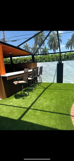 المنطقة المحيطة بالمنشأة