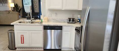 Microwave, oven, stovetop, dishwasher