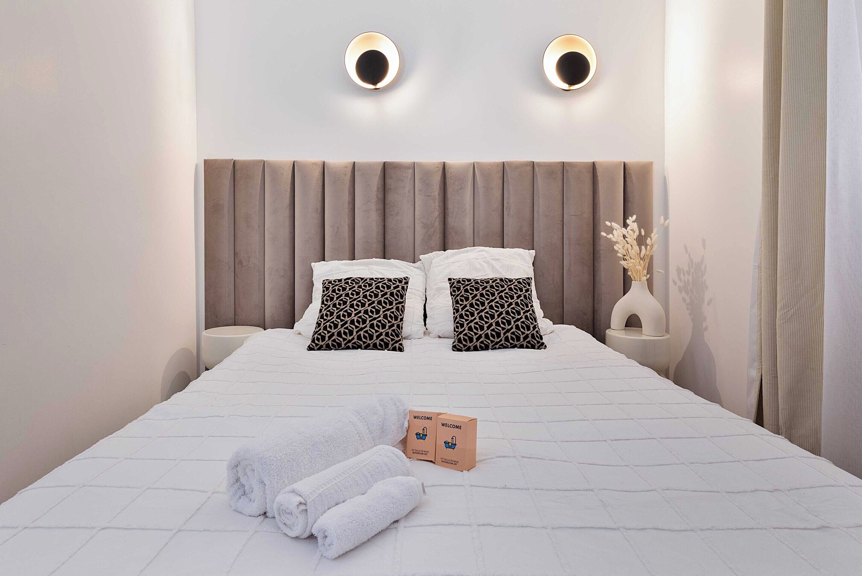 Apartment | 1 bedroom, laptop workspace, iron/ironing board, bed sheets