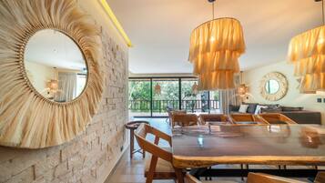 Penthouse de lujo, vista al jardín | Comedor