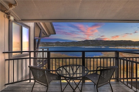 ํ
๋ผ์ค/ํํฐ์ค