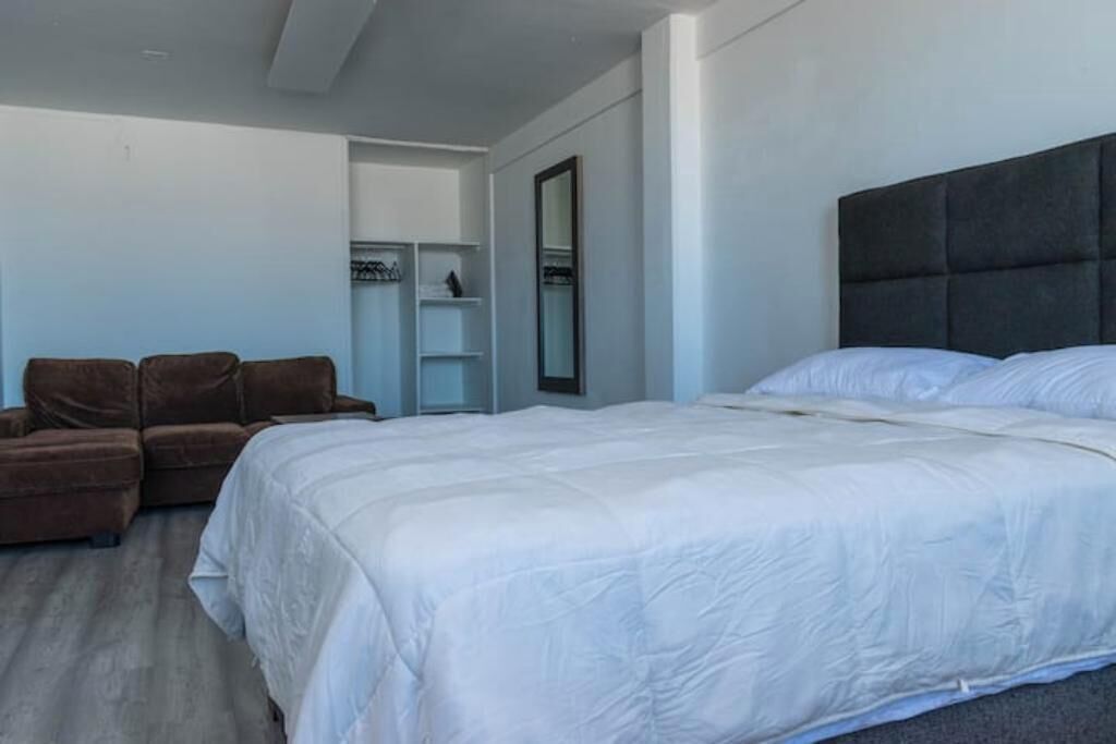 1 多间卧室、熨斗/熨衣板、WiFi