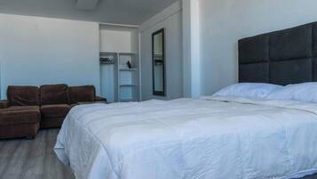 1 soveværelse, strygejern/strygebræt, Wi-Fi