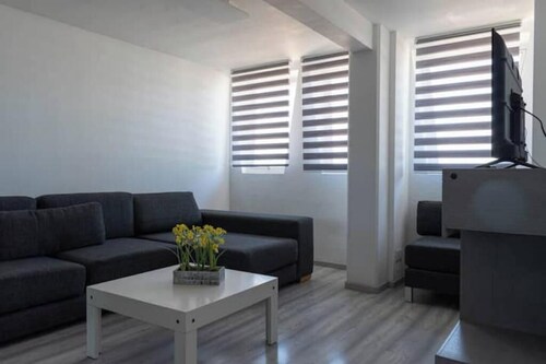 Jacobo Daciano 402 Department