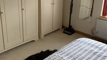 3 bedrooms, individually decorated, individually furnished, free WiFi