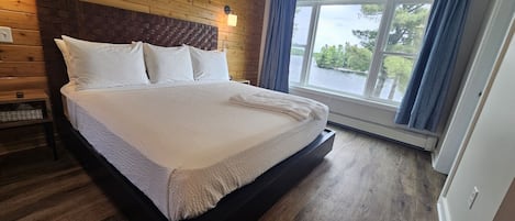1 chambre, lit parapluie, Wi-Fi gratuit, draps fournis