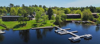Juniper Motel-Double Queen-RM4-Pet Friendly*ATV Access*Lakefront